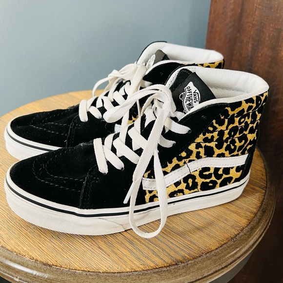 Vans Other - Vans Animal Print High Top Sneakers Youth
